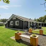 Nyaraló Three-bedroom In