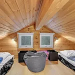 Three-bedroom In Nyaraló Hemmet