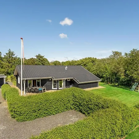 Lovely In With Kitchen Holiday home Hemmet