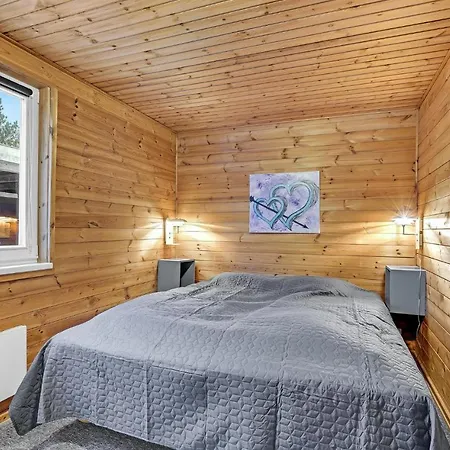 Three-bedroom In * Hemmet