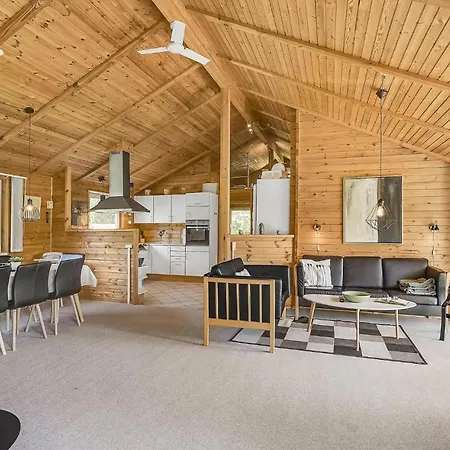 Three-bedroom In Vakantiehuis Hemmet