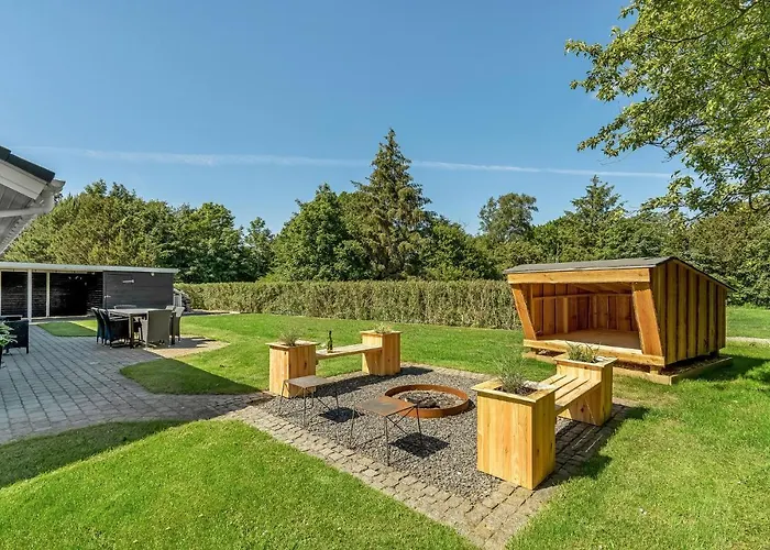 Three-bedroom In * Hemmet