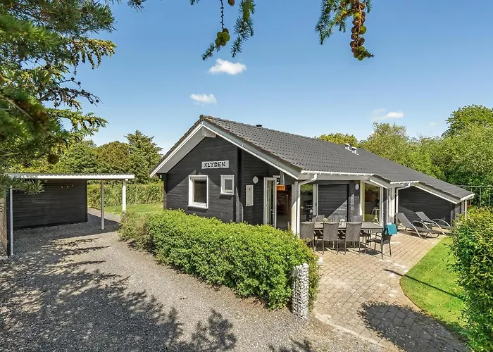 Casa de Férias Three-bedroom In Hemmet