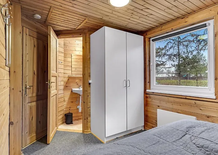 Дом отдыха Three-bedroom In Хеммет