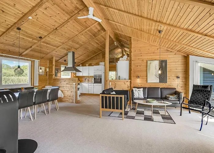 Three-bedroom In Дом отдыха Хеммет