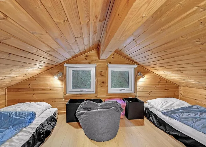 Three-bedroom In Дом отдыха Хеммет