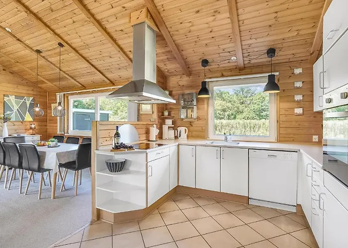 Дом отдыха Three-bedroom In Хеммет